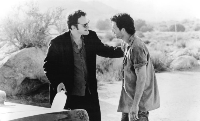 Quentin Tarantino and Dylan McDermott on the set of Destiny - Hoher Einsatz in Las Vegas directed by Jack Haran- 1995.jpg