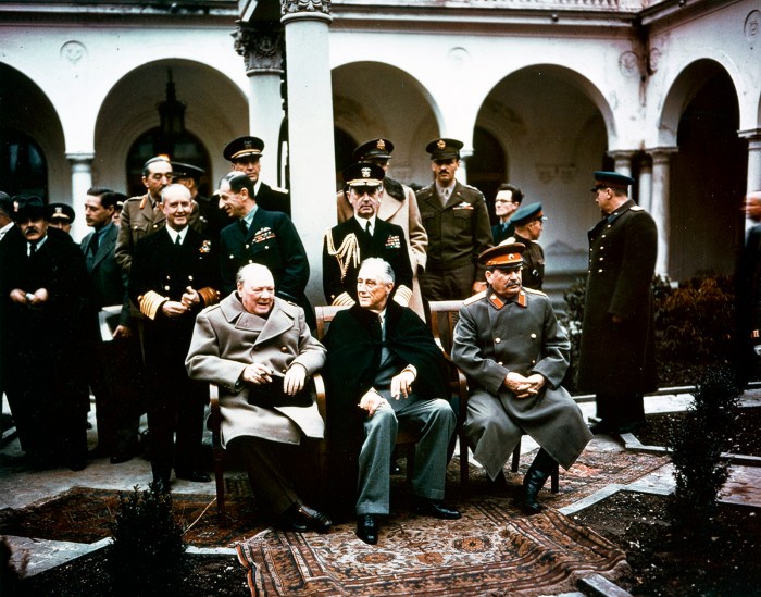 Winston-Churchill-Franklin-Roosevelt-Joseph-Stalin-Yalta-1945